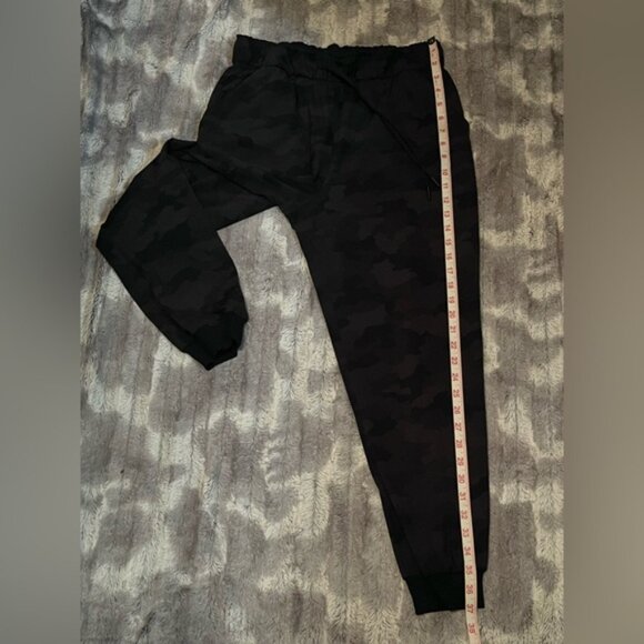 2021 Lululemon Stretch High-Rise Jogger *Shorter Length Size 8 - Picture 7 of 11